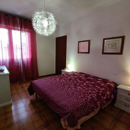 La Casetta Dei Grilli - Accanto Alle Terme Di Venturina E 10" Dal Mare เวนตูรีนา แตร์เม ภายนอก รูปภาพ